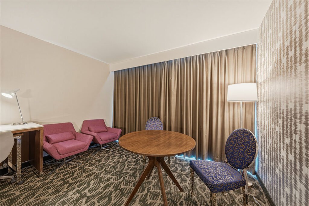 Oasis-Double-Queen-#4